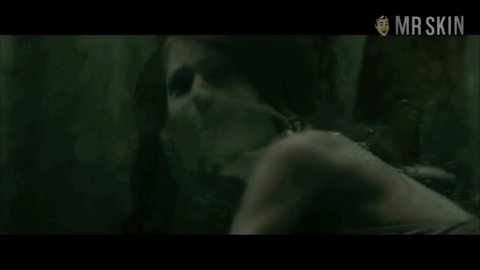 Cl Mence Po Sy Nude Naked Pics And Sex Scenes At Mr Skin